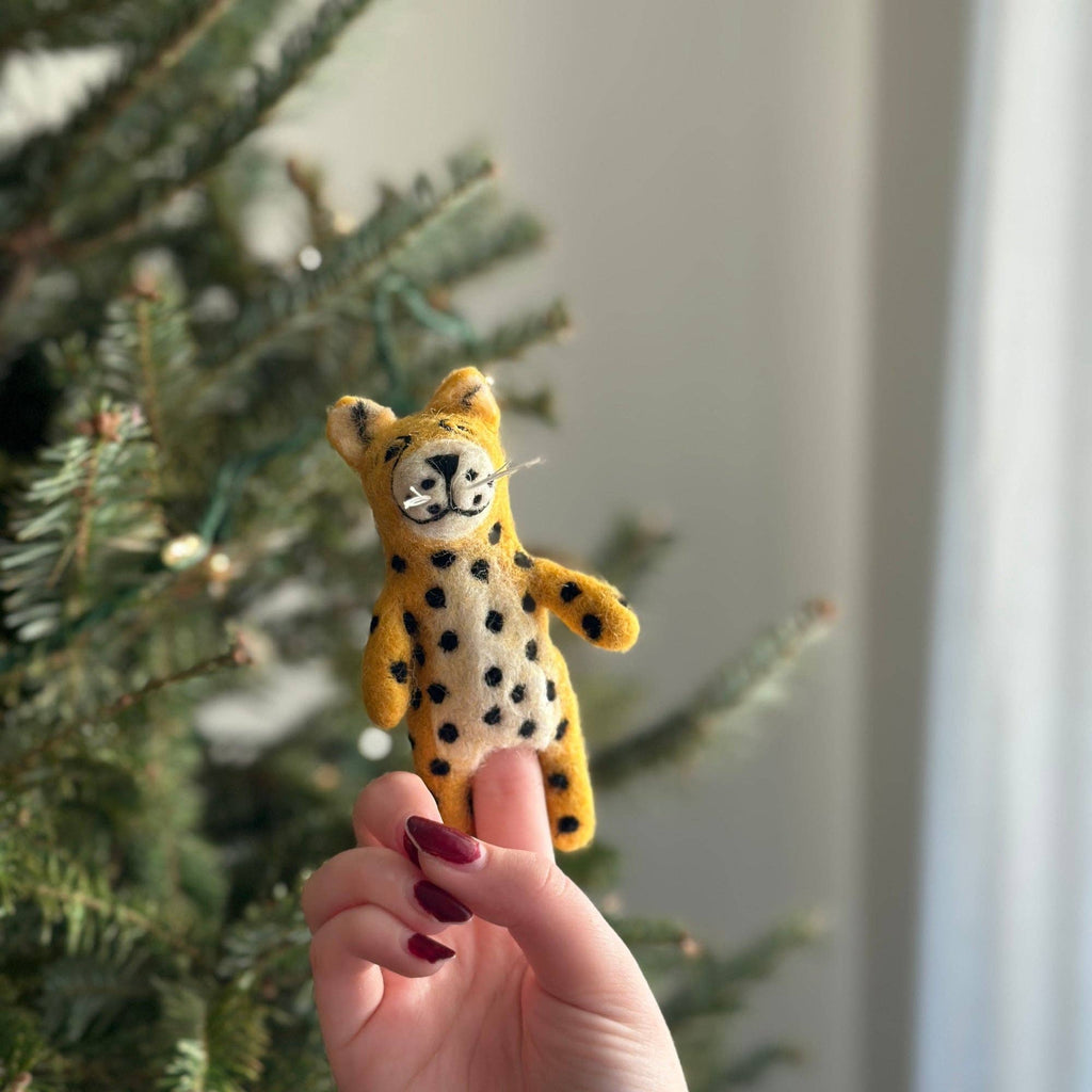 Cheetah Finger Puppet