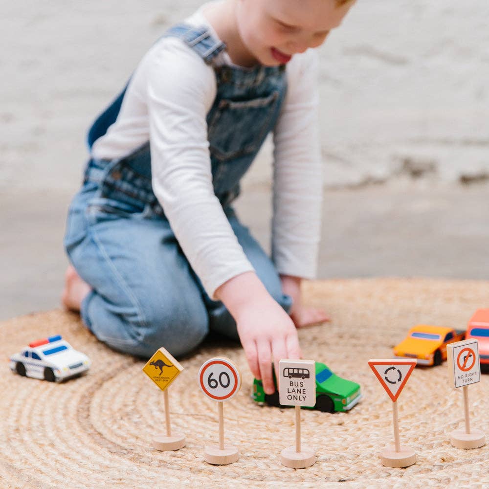 ICONIC WOODEN TOY - LOOSE CHANGE AUSSIE ROAD SIGNS