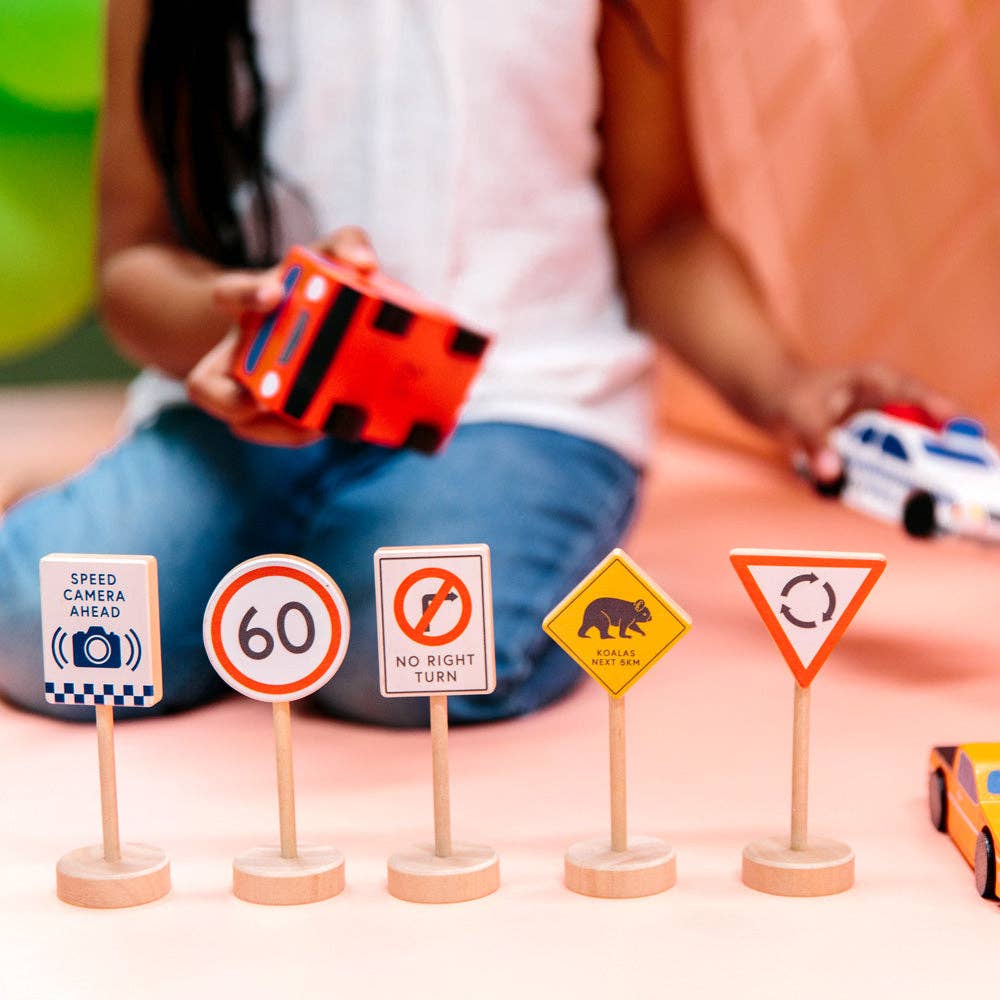 ICONIC WOODEN TOY - LOOSE CHANGE AUSSIE ROAD SIGNS